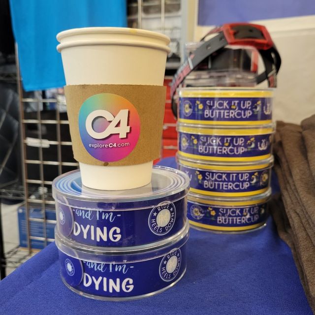 Thank you to David and the wonderful team at @C4belts for keeping me fed and caffeinated during the #LRK3DE! We've got a few belts left in stock here at the #RideHeelsDown booth! ☕️ 🎁
#horsebackriding #horsesofinstagram #horses #horse #barnlife #riding #eventing #dressage #jumper #horseshow #heelsdown #equitation #xc #crosscountry #haveagreatride #eventer #usea #3phase #3ways3days #ushja #usdf #usef