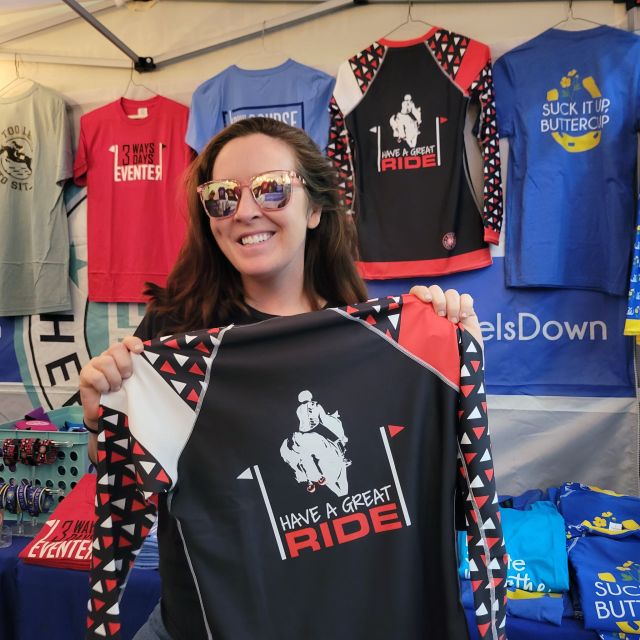 Fun fact: this is @eclyrides of @fireflyfarmridinglessons. Beth is the inspiration for (and the rider featured in) the "Have A Great Ride" design!
#RideHeelsDown #horsebackriding #horsesofinstagram #horses #horse #barnlife #riding #eventing #dressage #jumper #horseshow #heelsdown #equitation #xc #crosscountry #haveagreatride #eventer #usea #3phase #3ways3days #ushja #usdf #usef