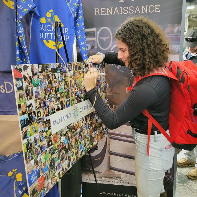 Have you come by to sign your square on our #RideHeelsDown "Family of Friends" poster yet? Make sure you do before the @KentuckyThreeDayEvent, like @juliamorganb did here!
#LRK3DE #KentuckyThreeDayEvent #Kentucky3DayEvent #horsebackriding #horsesofinstagram #horses #horse #barnlife #riding #eventing #dressage #jumper #horseshow #heelsdown #equitation #xc #crosscountry #haveagreatride #eventer #usea #3phase #3ways3days #ushja #usdf #usef