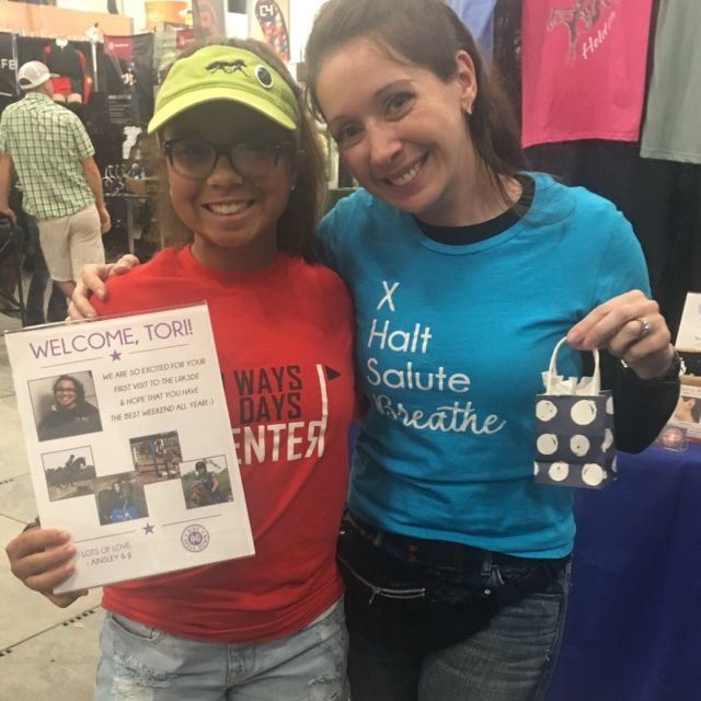 🥰 SWIPE to see How it Started vs How it's Going! I met #RideHeelsDown superfan @tori_bratton at the #KY3DE in 2018. Over the years, her amazing mom, Chandra, and I have become close friends. In 2024, we were able to surprise Tori by making her the STAR of her very own shirt! 🙌
#RideHeelsDown #horsebackriding #horsesofinstagram #horses #horse #barnlife #riding #eventing #dressage #jumper #horseshow #heelsdown #equitation #xc #crosscountry #haveagreatride #eventer #usea #3phase #3ways3days #ushja #usdf #usef #LRK3DE
