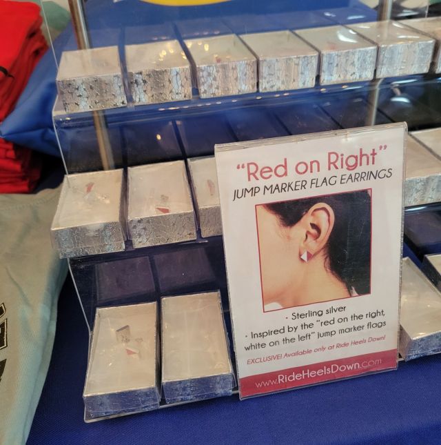 🤍❤️ Have you seen our "Red On Right" jump flag earrings yet? They're even prettier in person! Pick up a pair today at the #RideHeelsDown booth :)
#LRK3DE #horsebackriding #horsesofinstagram #horses #horse #barnlife #riding #eventing #dressage #jumper #horseshow #heelsdown #equitation #xc #crosscountry #haveagreatride #eventer #usea #3phase #3ways3days #ushja #usdf #usef