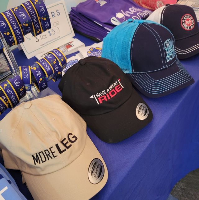 🥳 It's XC DAY!! ...and you're gonna need a hat. 😉 Swing by the #RideHeelsDown booth this morning and pick your fav of these four!
#horsebackriding #horsesofinstagram #horses #horse #barnlife #riding #eventing #dressage #jumper #horseshow #heelsdown #equitation #xc #crosscountry #haveagreatride #eventer #usea #3phase #3ways3days #ushja #usdf #usef