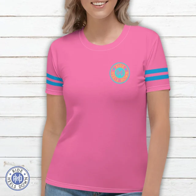 Add a little FUN to the winter with our latest '80s inspired tee!
#RideHeelsDown #horsebackriding #horsesofinstagram #horses #horse #barnlife #riding #eventing #dressage #jumper #horseshow #heelsdown #equitation #xc #crosscountry #haveagreatride #eventer #usea #3phase #3ways3days #ushja #usdf #usef